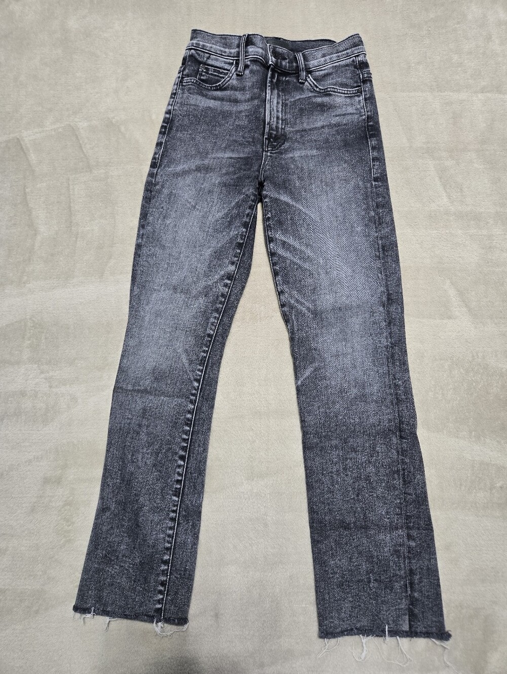 MOTHER High-Waisted Rascal Ankle Snippet Jeans Charcoal Gray Womens Size 25x26.5